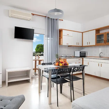 Gianna Hotel
