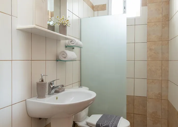 Gianna Отель Торони